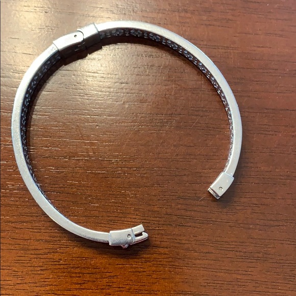 Fossil Clip Bracelet - Picture 4 of 4